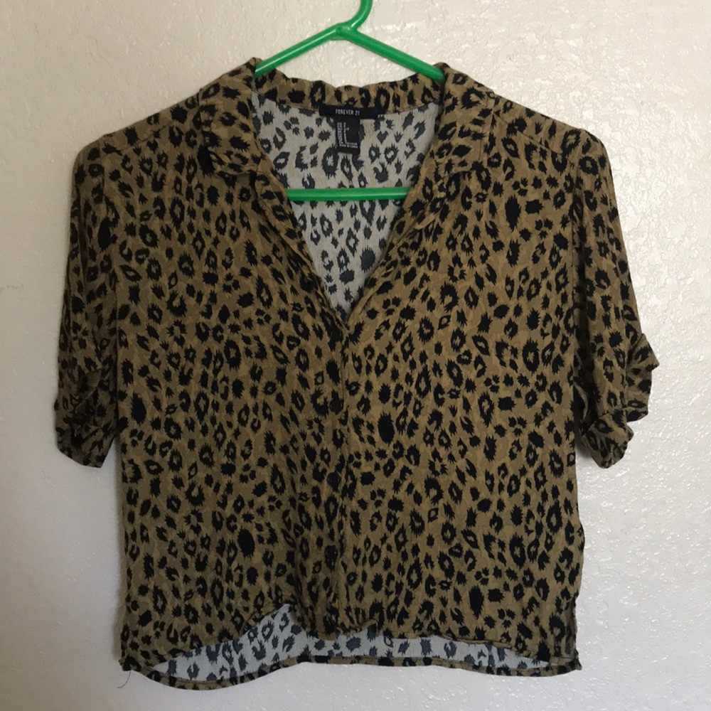 Forever 21 cheetah print button up top